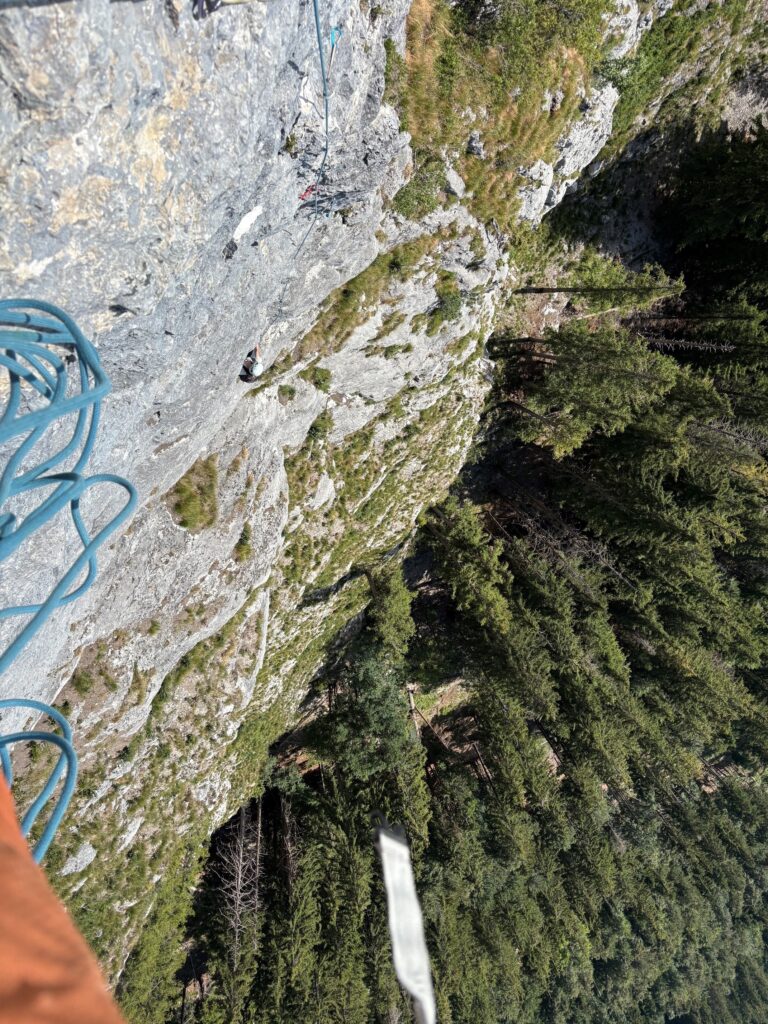 Tiefblicke in der 3.Seillänge