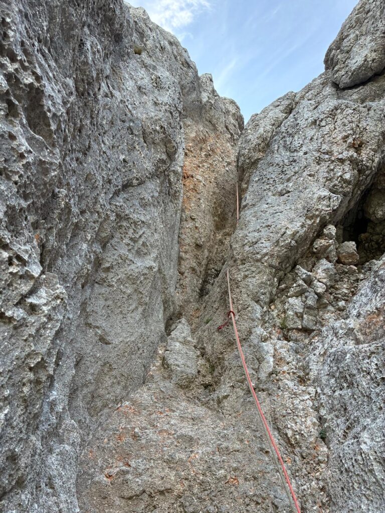 Steiler Konglomeratkamin
