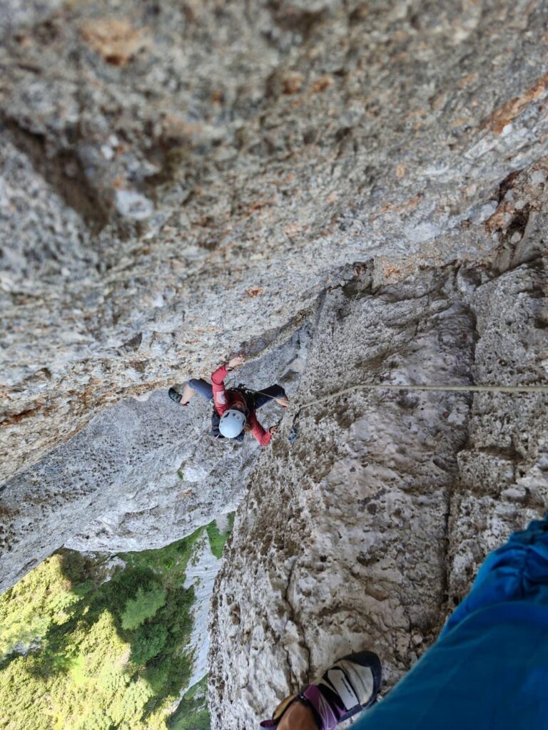 Steiler Konglomeratkamin