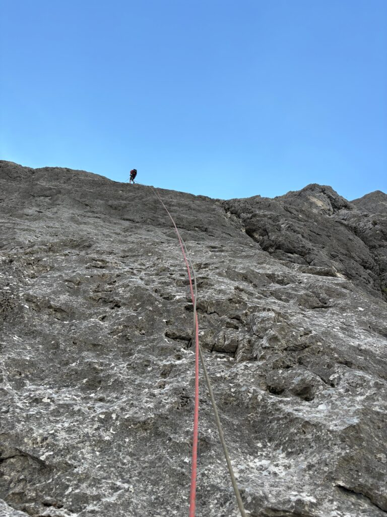 Beim Abseilen über die Tour
